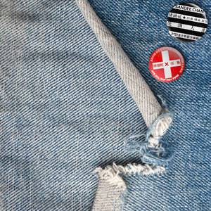 女王高跟鞋踩踏视频vk
